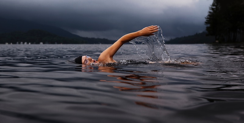 8 Ways Swimming Improves Health